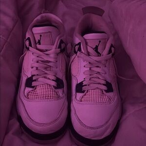 Midnight navy Jordan 4